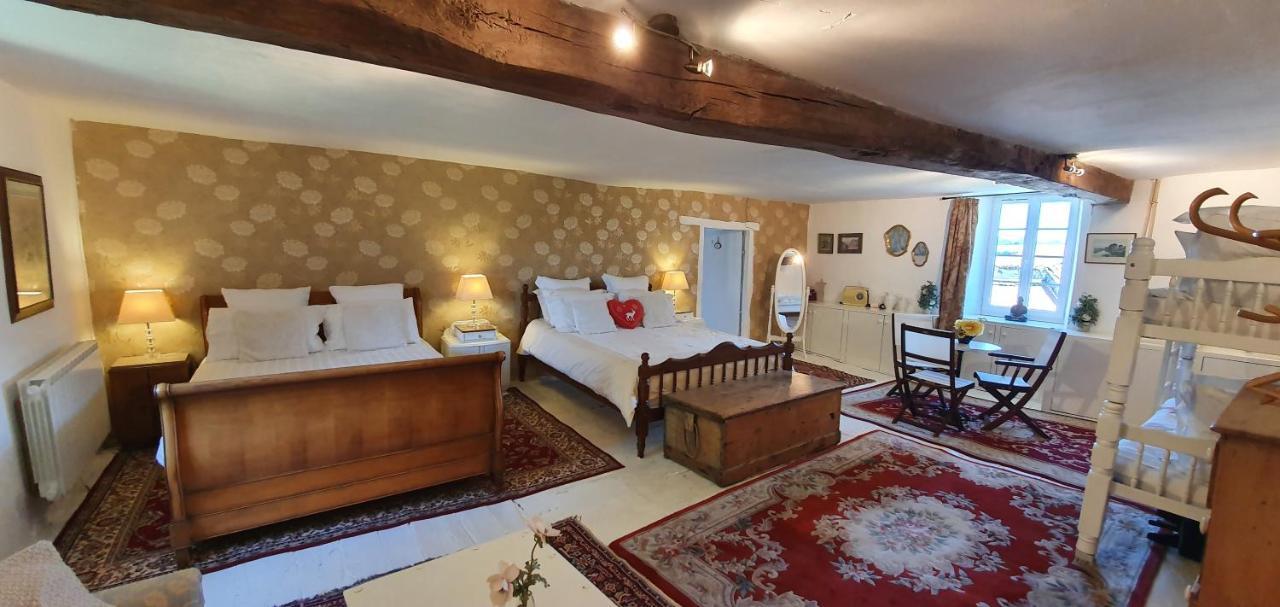Wisteria House Bed & Breakfast Chanteloup  Exterior photo